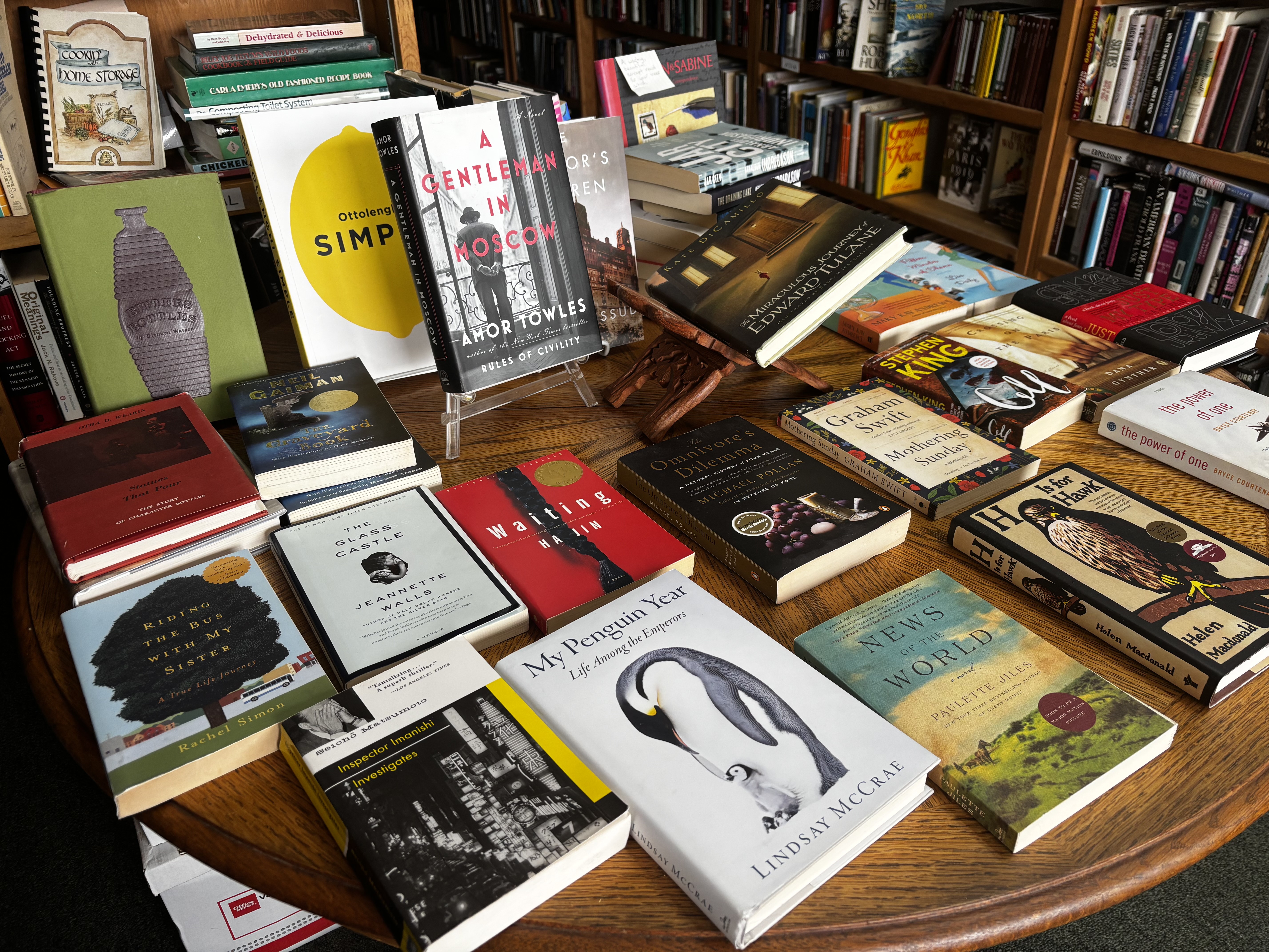 Hundreds of new books coming in!